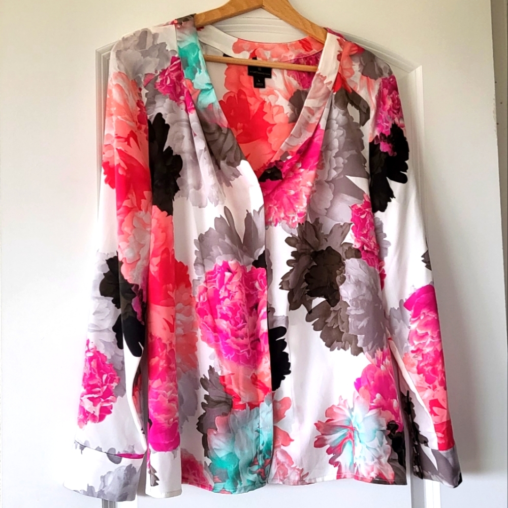 NWOT Worthington Floral Blouse